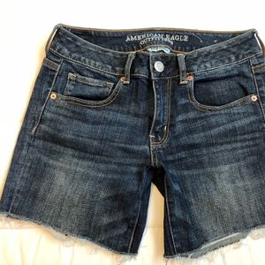 American Eagle Outfitters Midi Denim Shorts Size 6